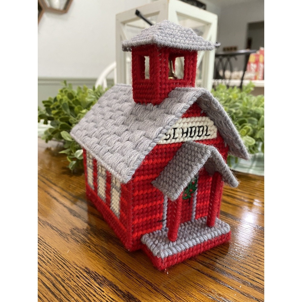 Mary‎ Maxim Needlepoint Musical Christmas Red School House School Days EUC